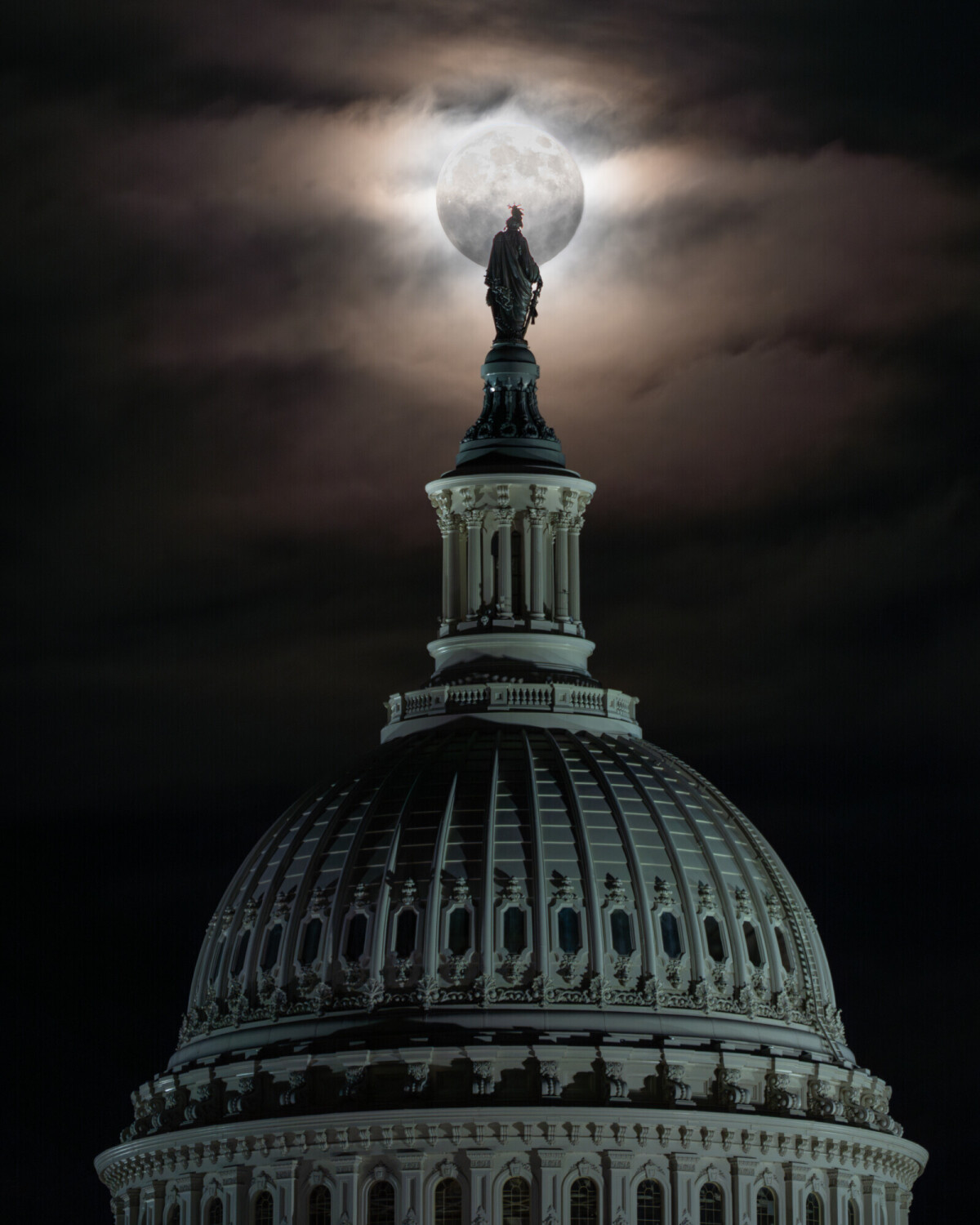 Capitol moon alignment