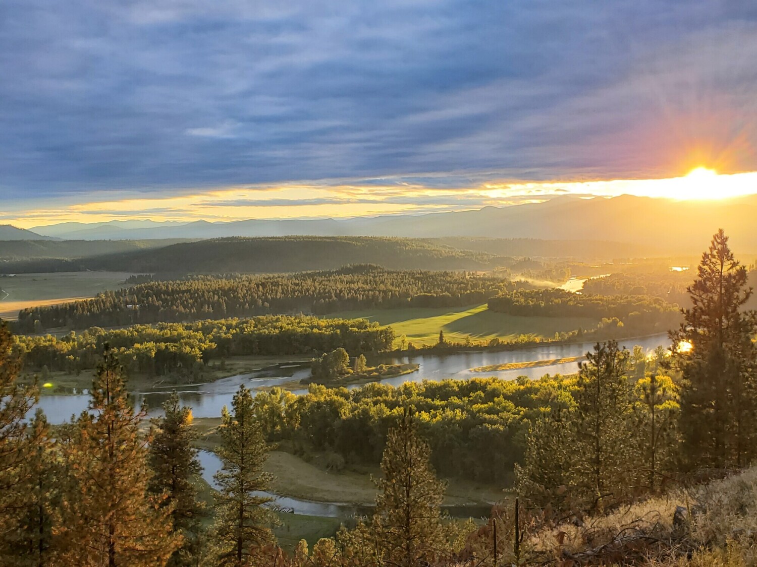 Sunset over the Kootenay River in Idaho.