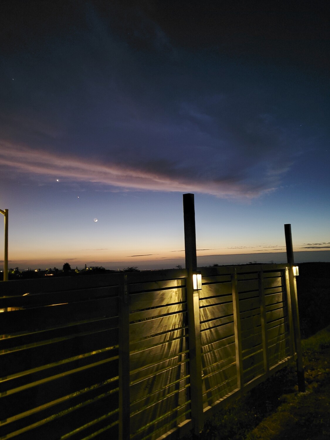 Dusk in the Kona sky