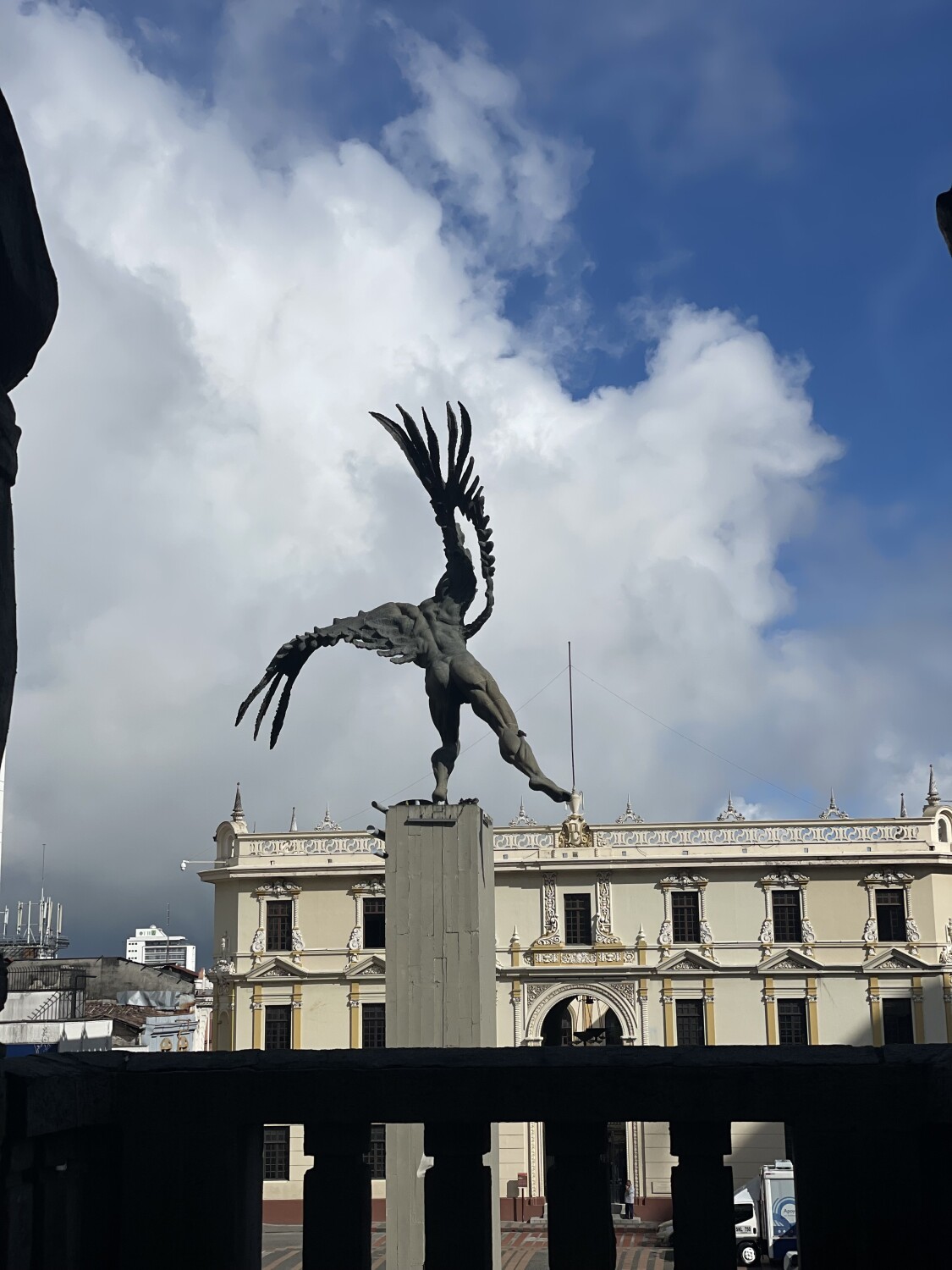 El Bolivar Condor Monument