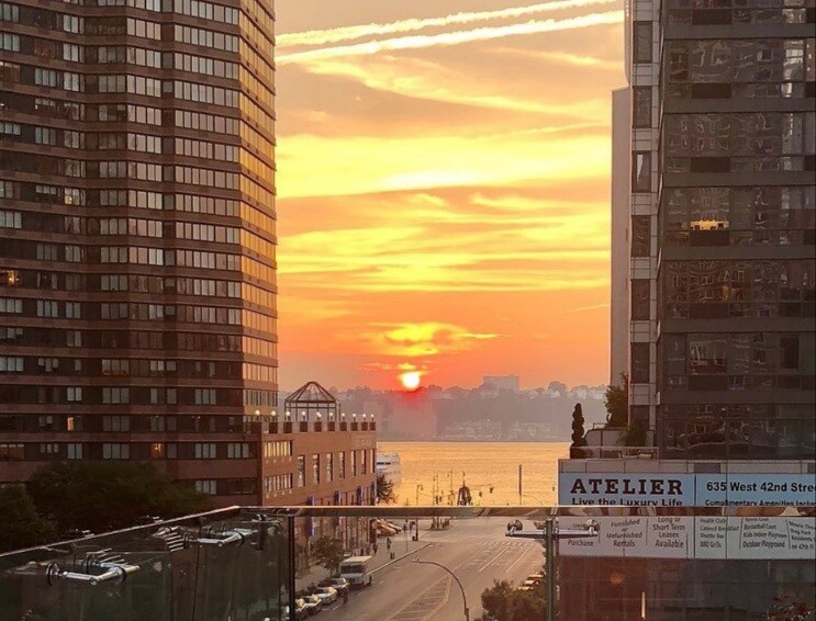 Hudson Rooftop Sunset