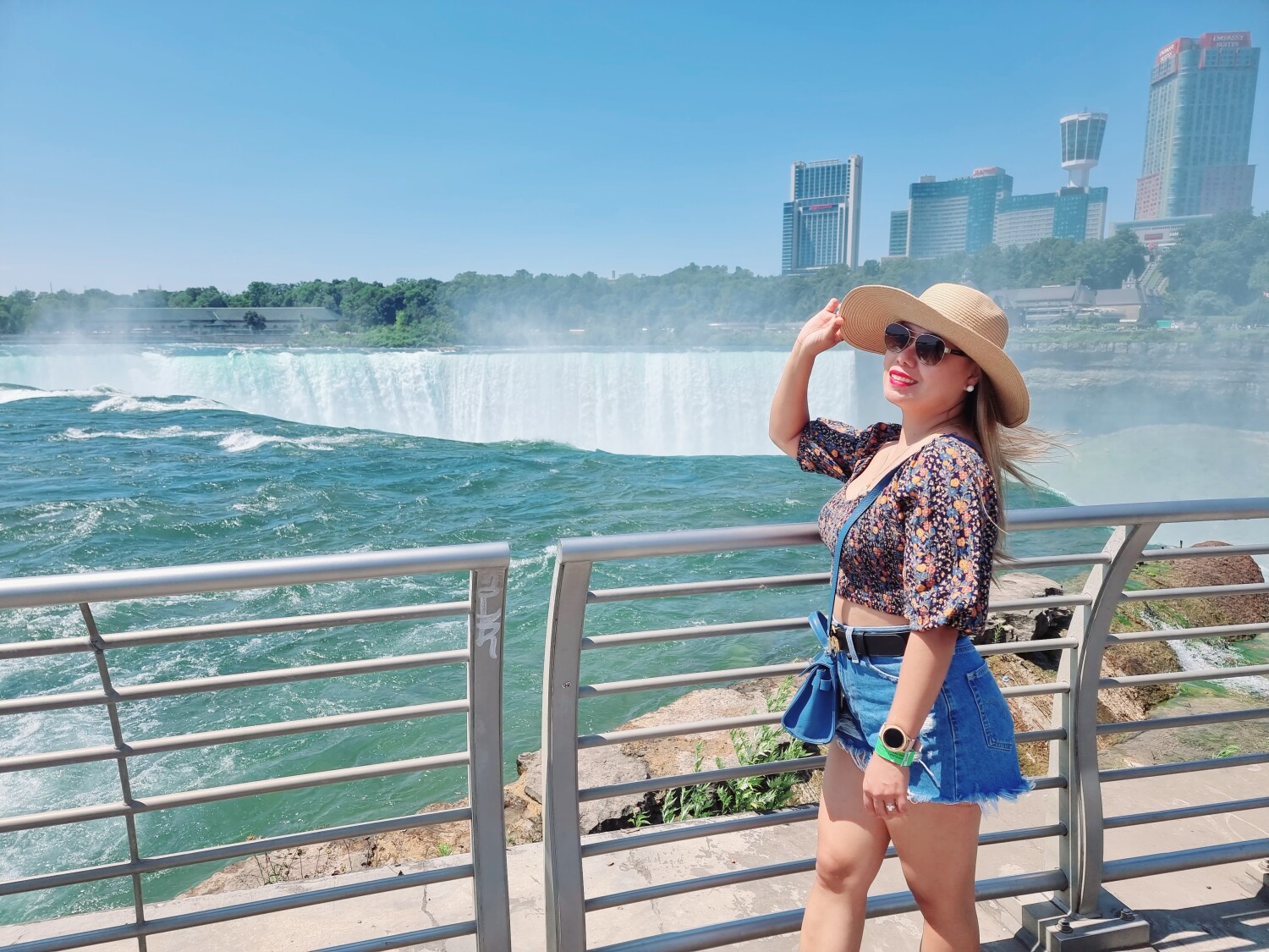 New york side niagara falls.