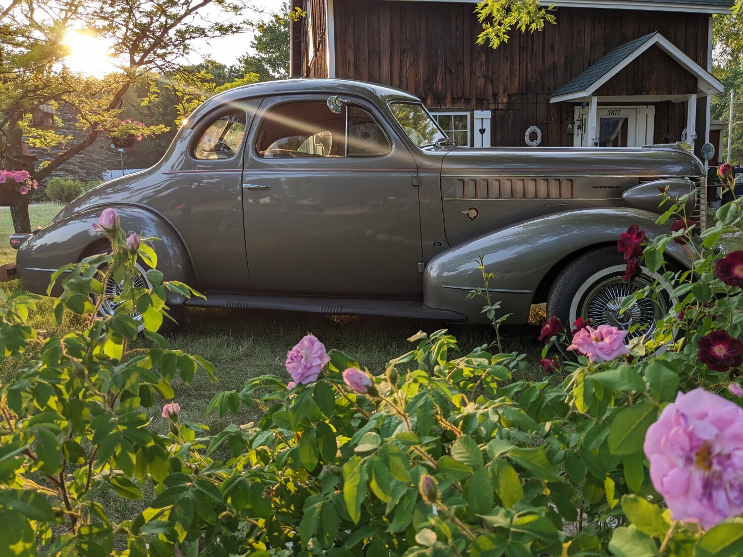 1938 Pontiac  and 1940 barn converted into a house