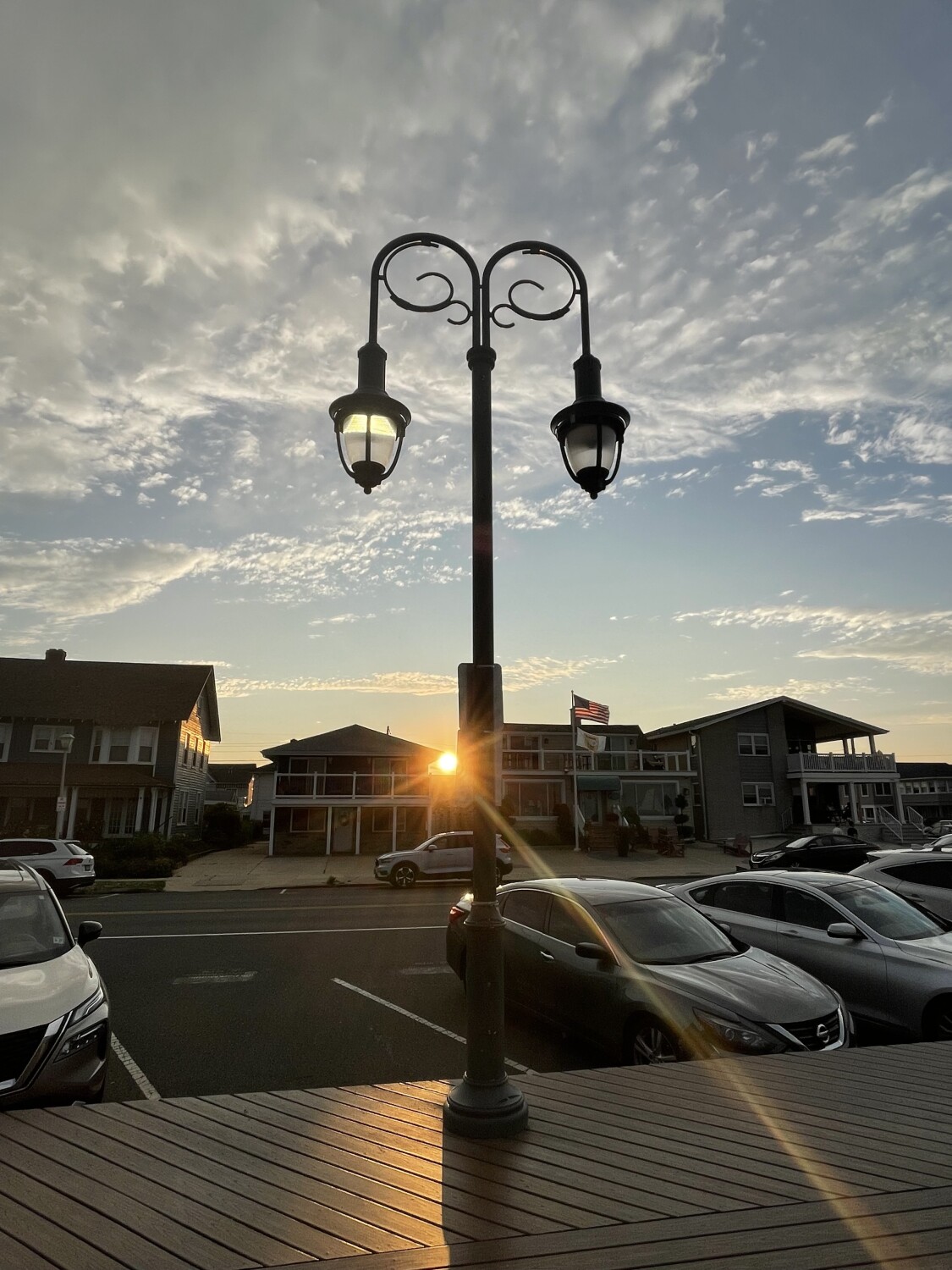 An evening sun suddenly fall in love with a street