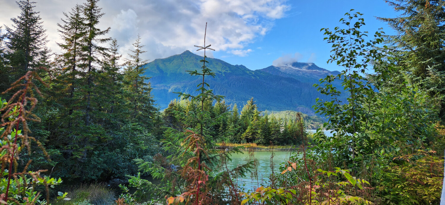 Juneau- Mendenhall Lake Glacier
