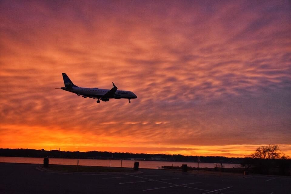 Amanecer volando “sunrise flying”