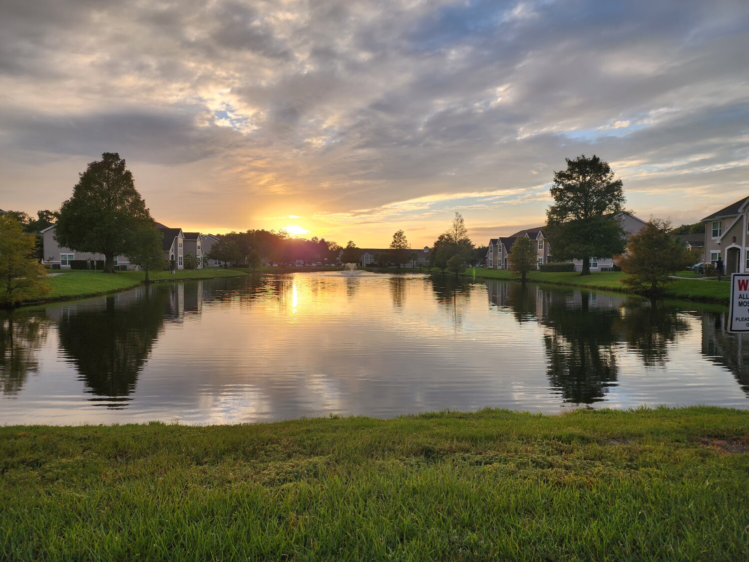 God kisses 💋 us good evening