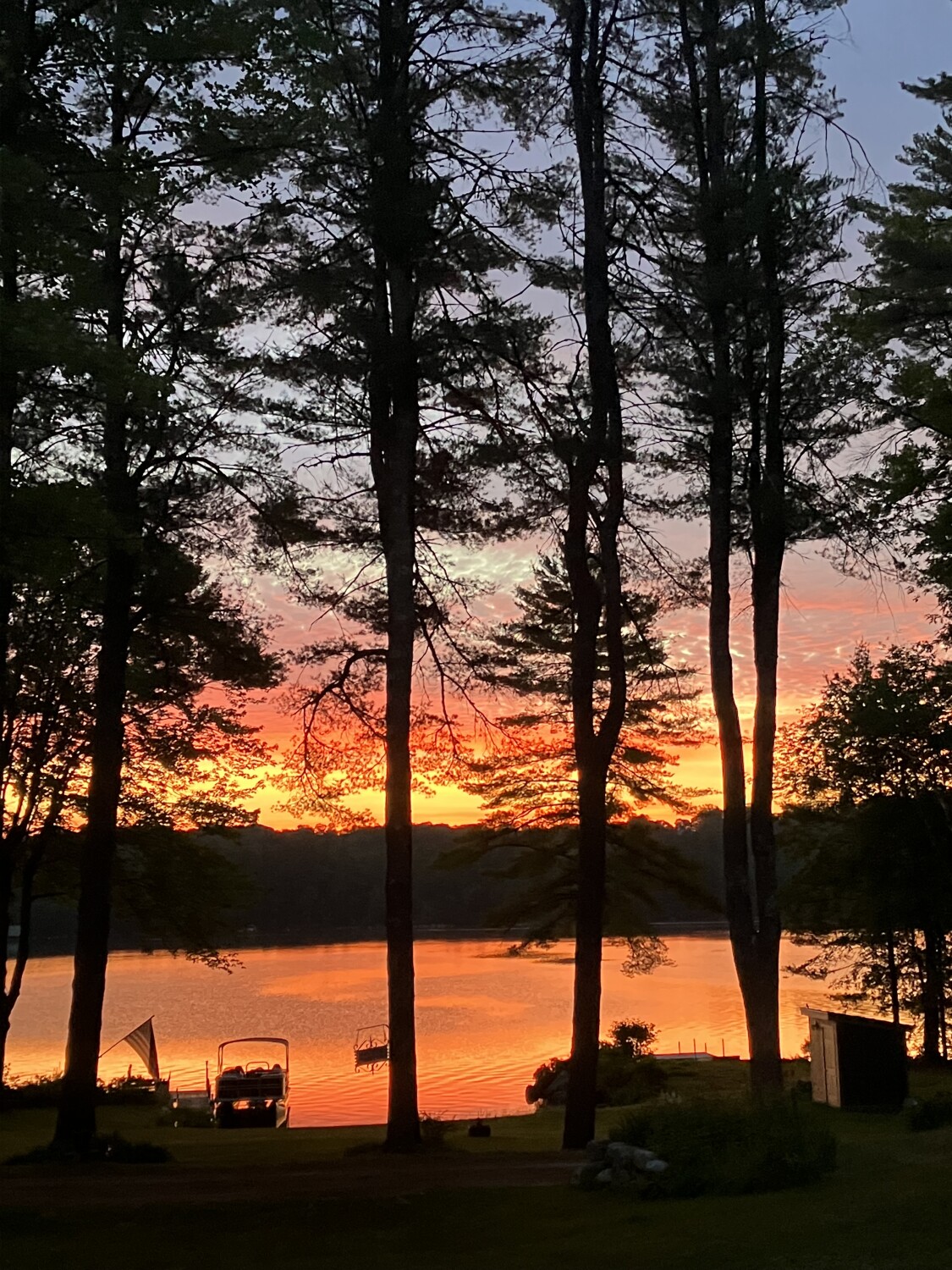 Sun rise on the lake