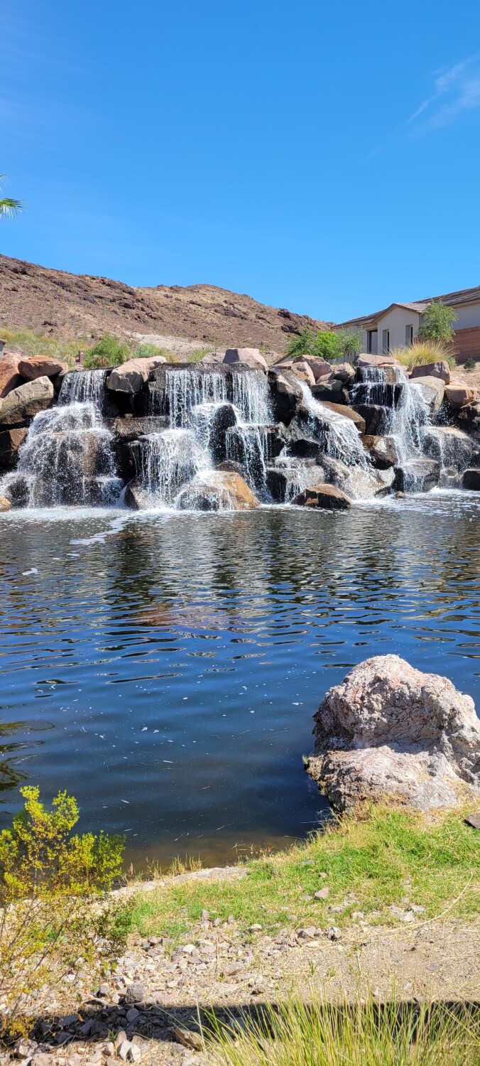 Lake las Vegas water falls