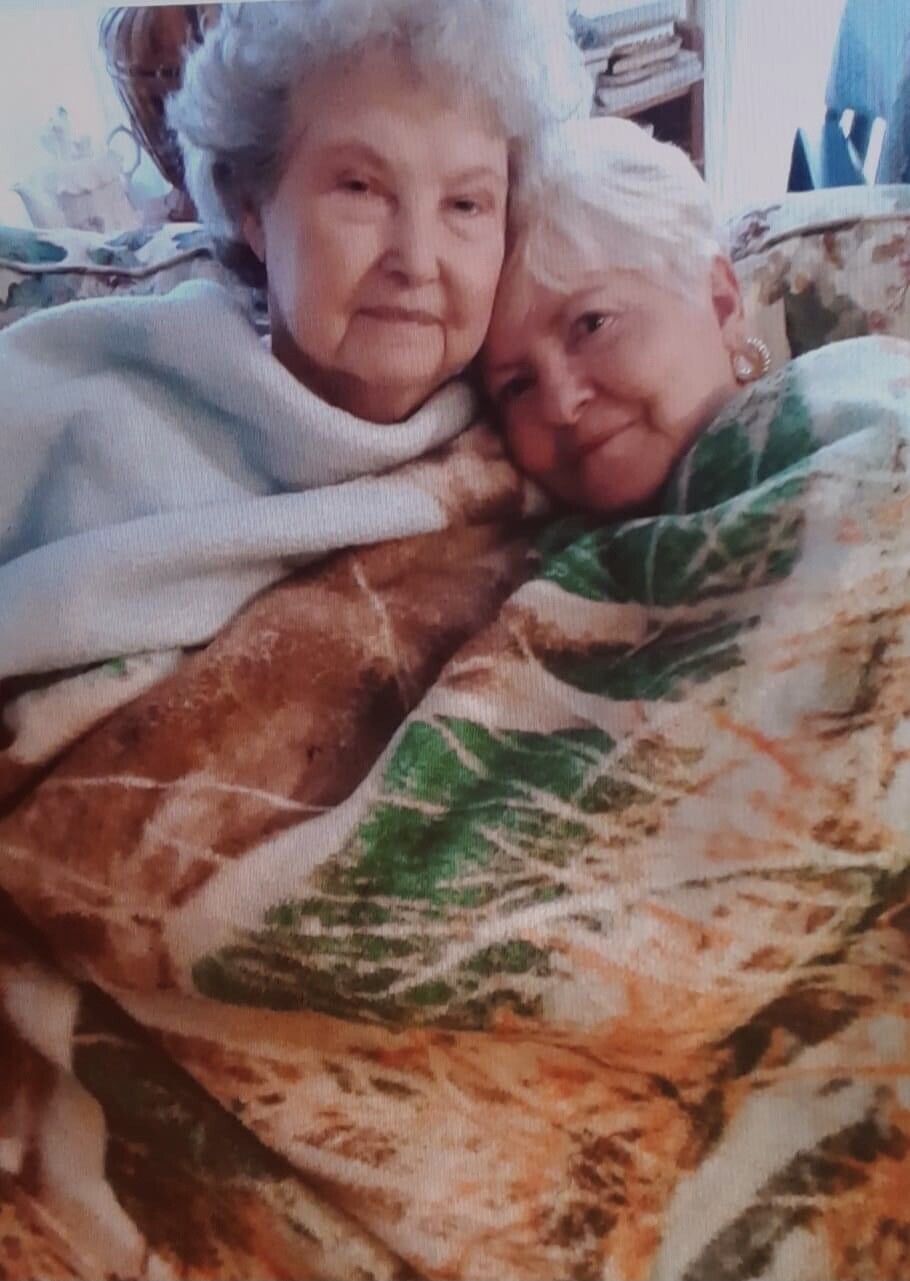 The comfort of two sisters