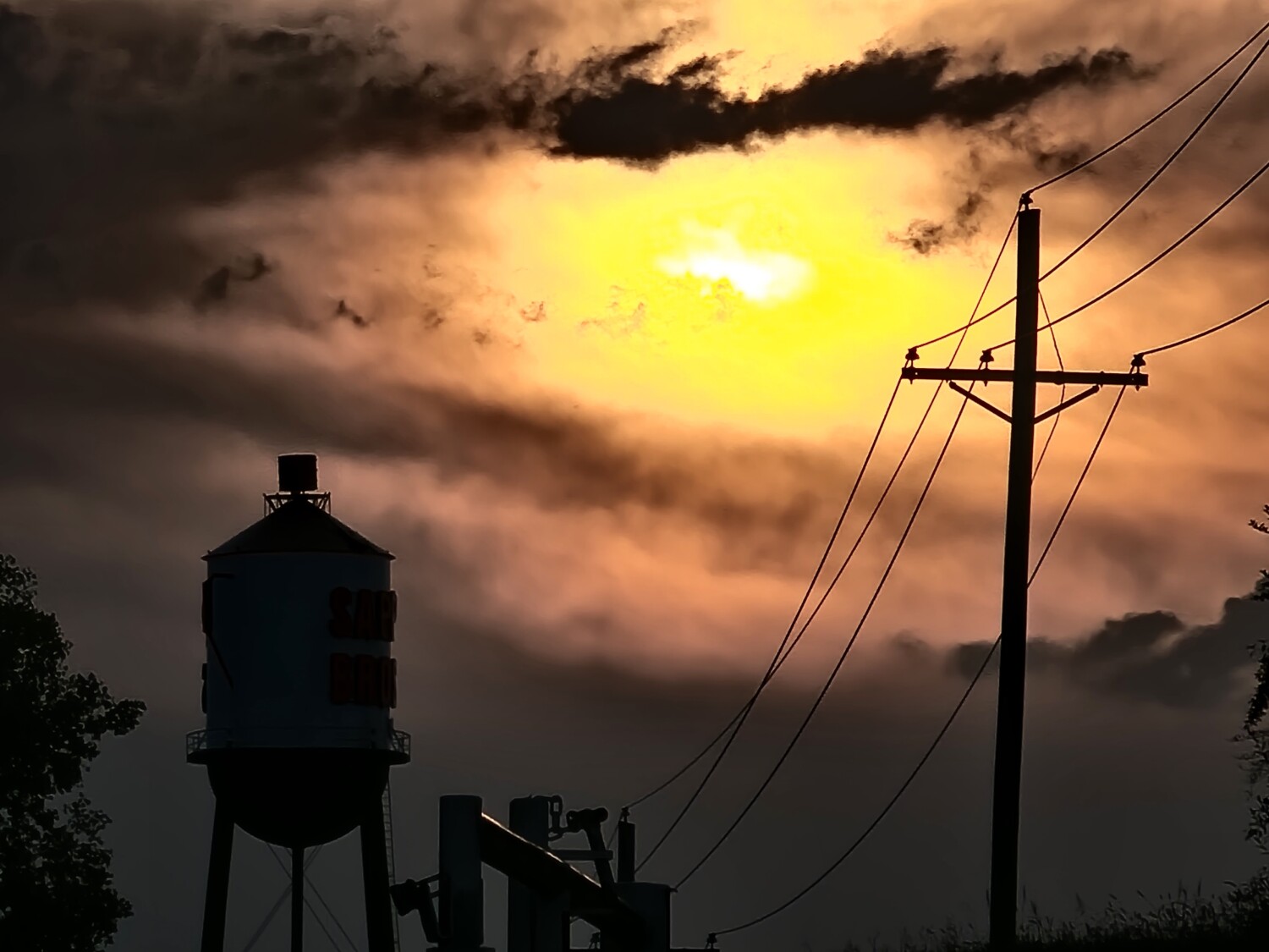 Sunrise at Sapp Brothers.