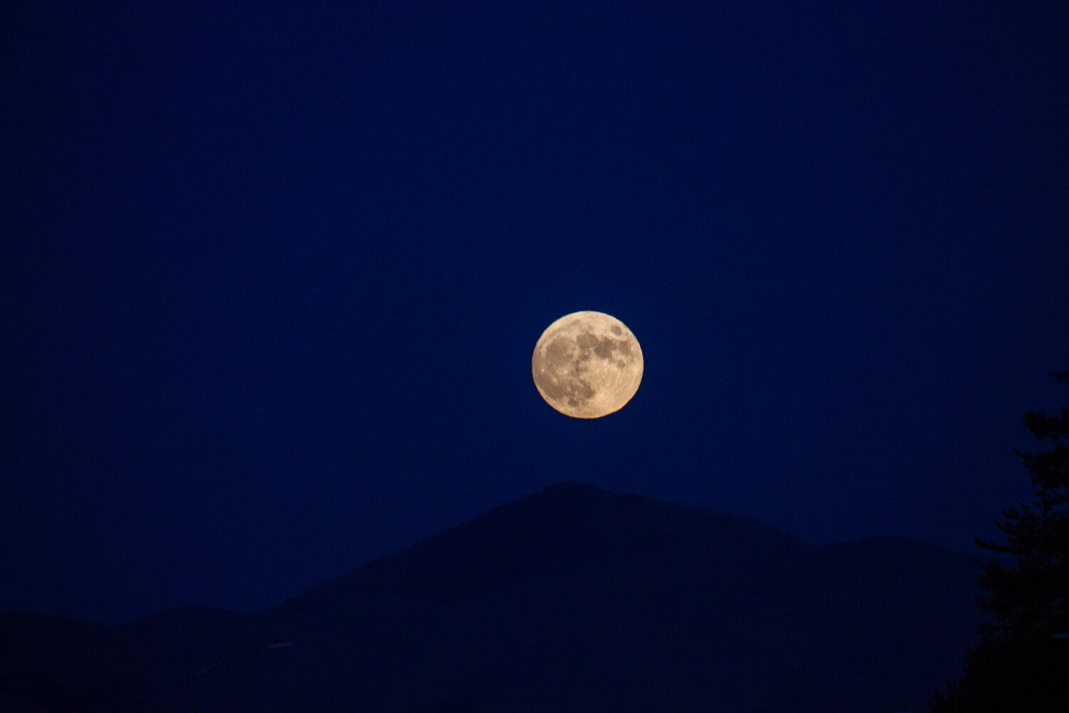 Hollister, CA - San Benito County - Full Moon