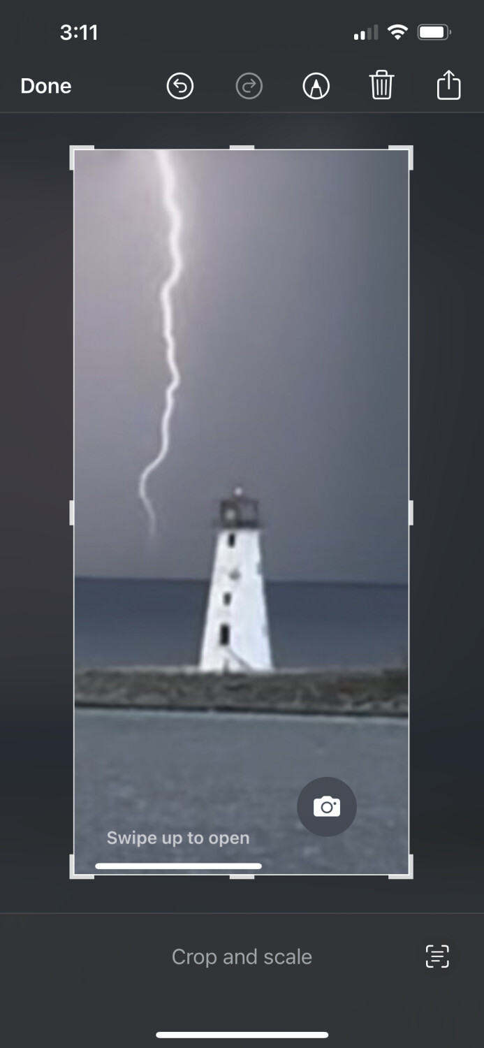 Lightning over light horse