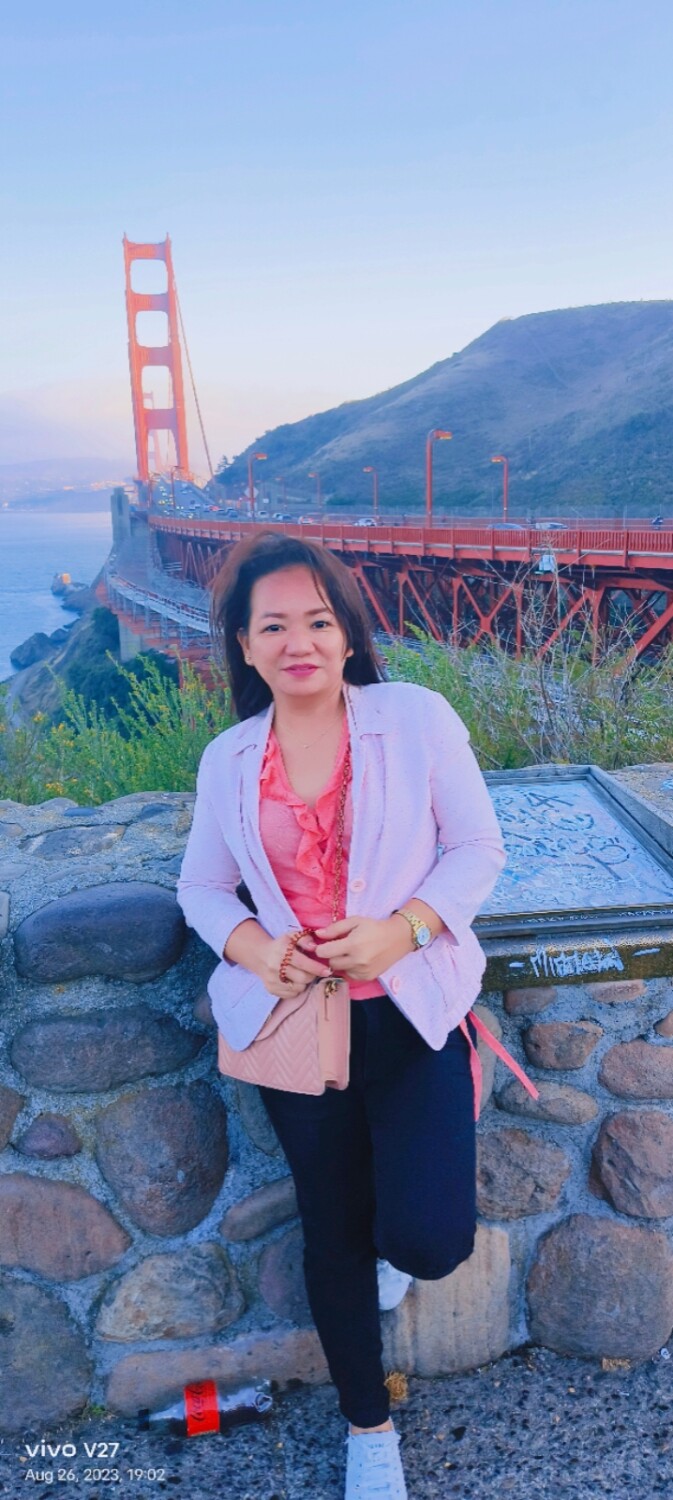 Takin at Golden Gate Bridge