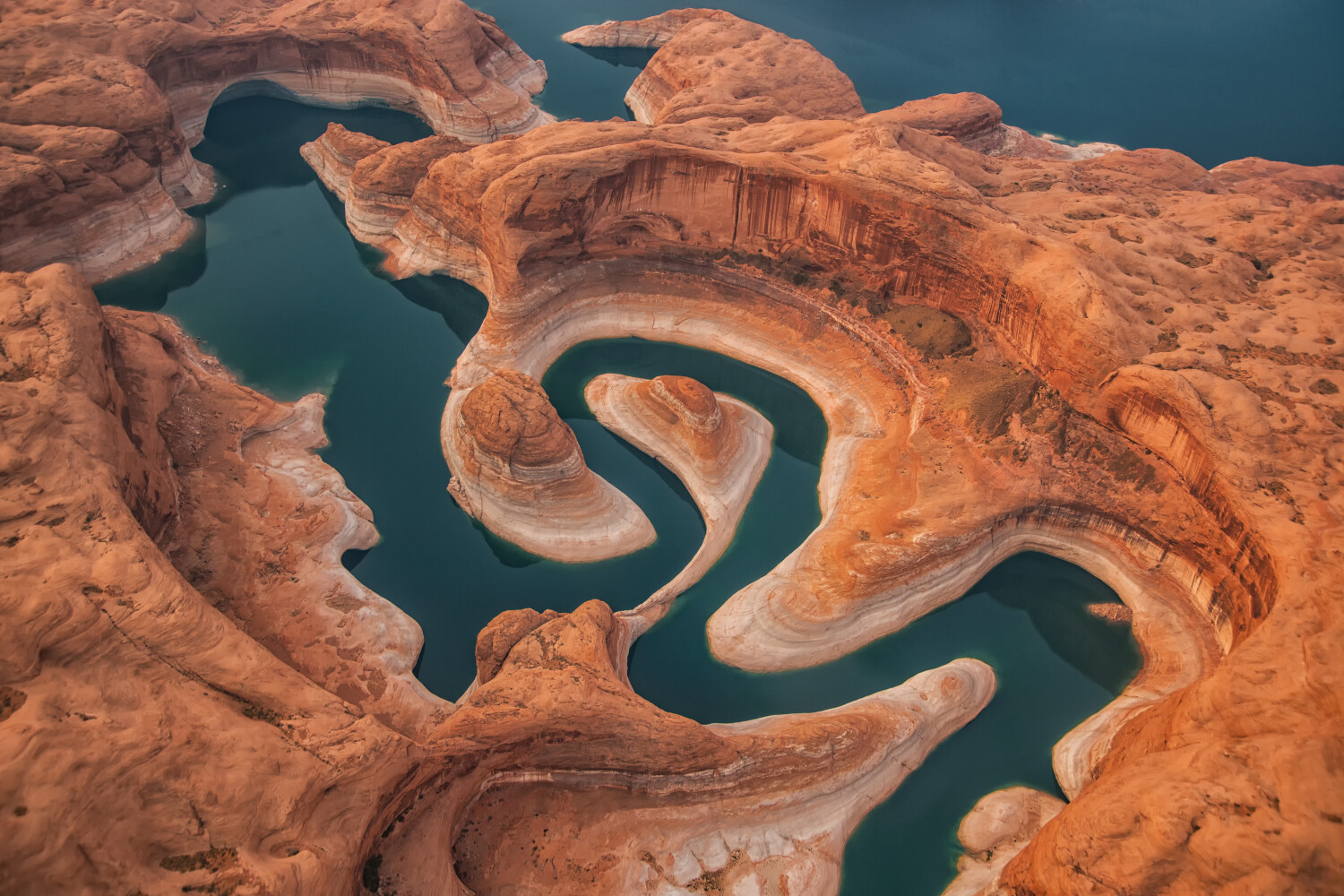 Dragon - Reflection Canyon Aerial