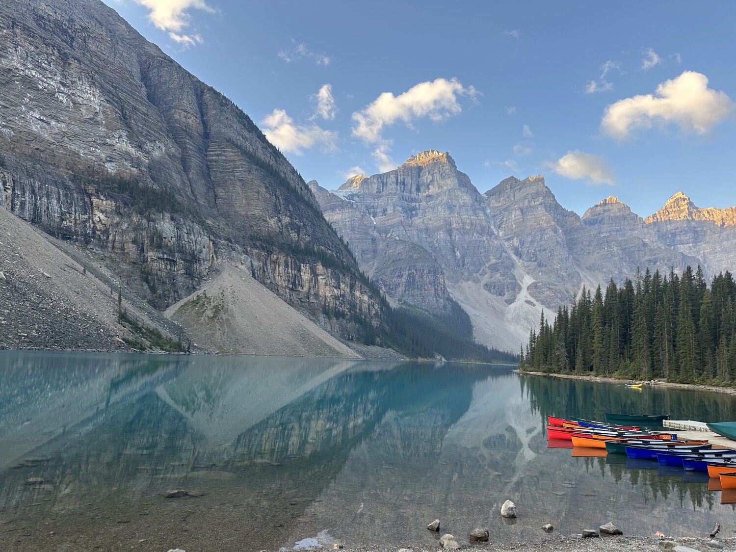 Moraine Lake Banff, Alberta