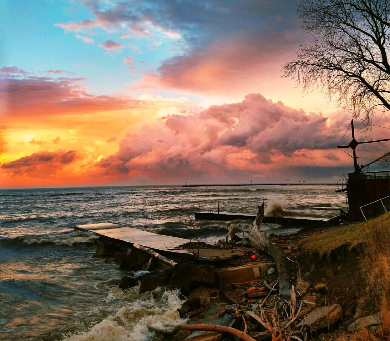 Competition Page | Angry Lake | Melissa Valenti | Lake Erie was feisty ...