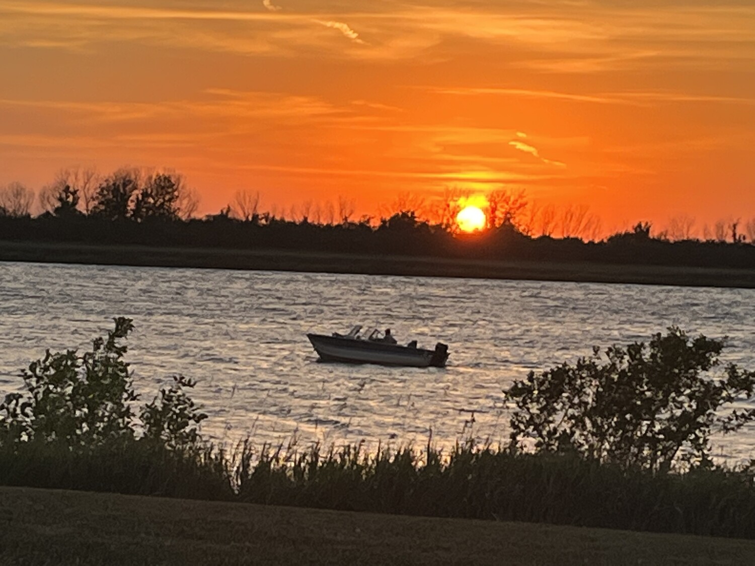 Carthage lake sunset