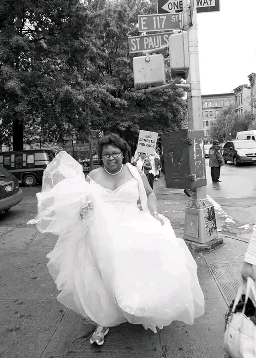 Gladys Ricart bride's March.