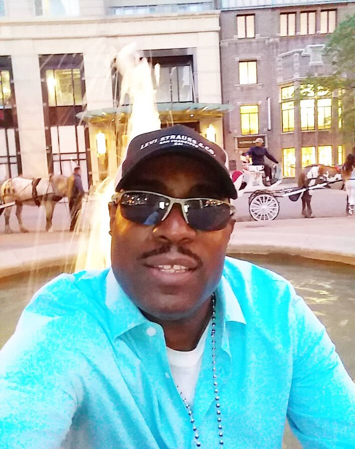 Eiffel Tower on Michigan Ave.: 'TheWaterTowerPlace