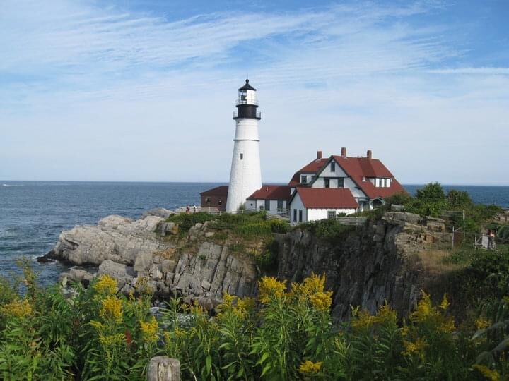 Be The Light In The Fog