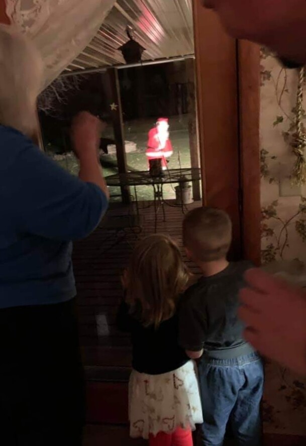 Here comes Santa Claus!