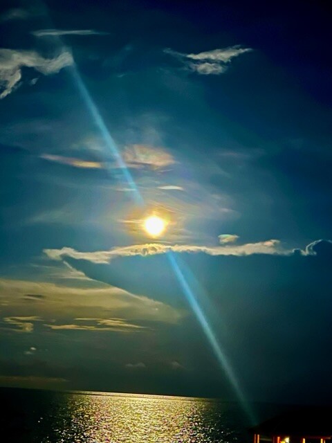 Somewhere over the rainbow!