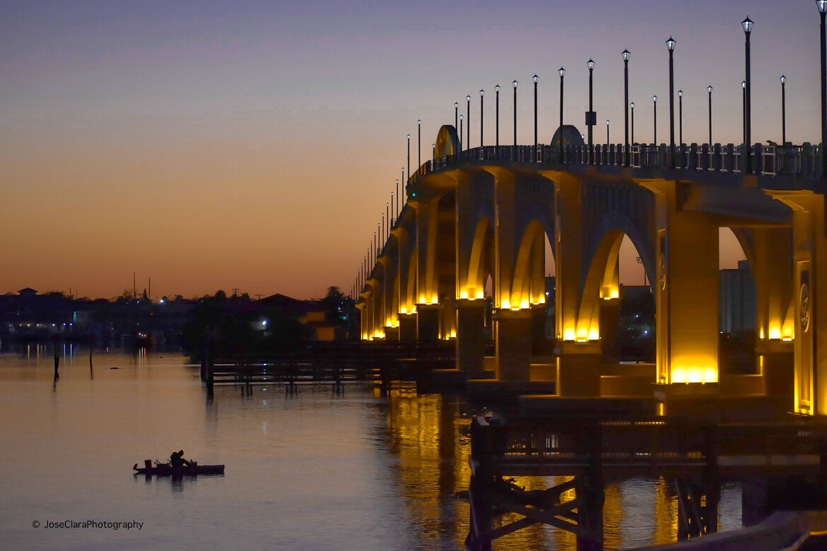 Fishing beautiful sunsets.