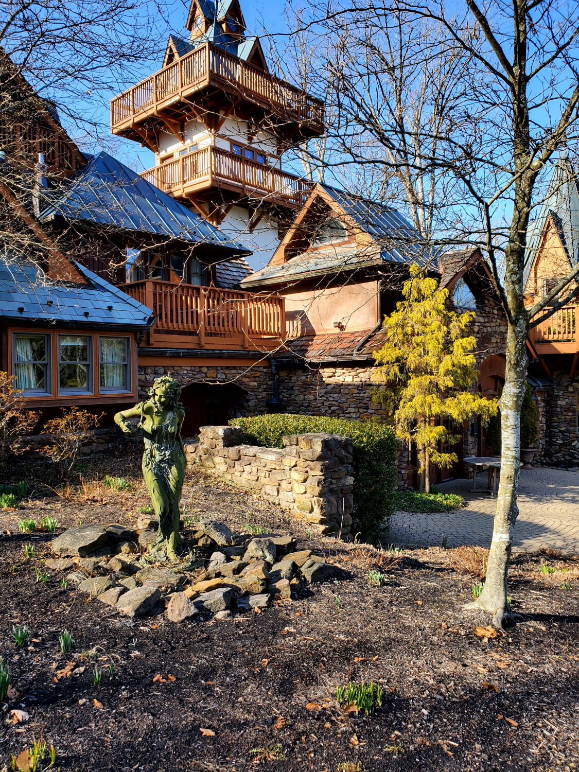 Landoll's Mohican Castle