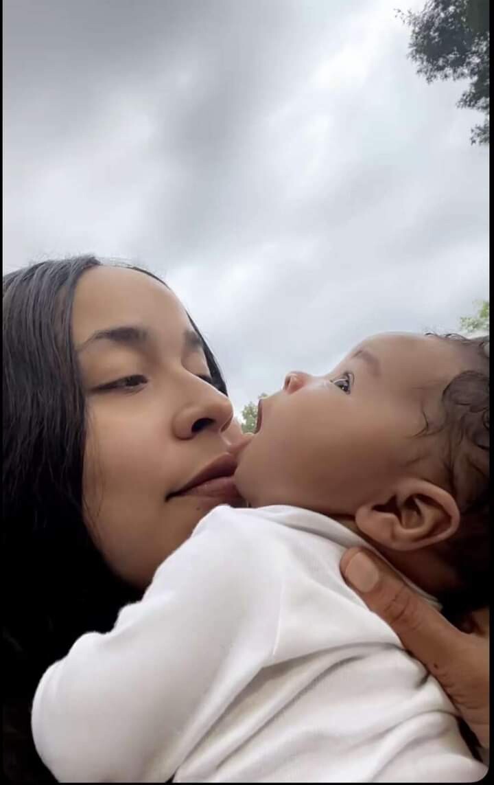 I Sing The Baby Electric