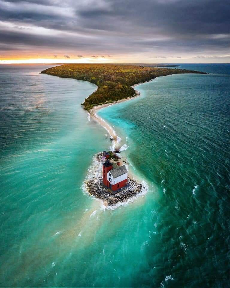 Cruise Light House Bahamas