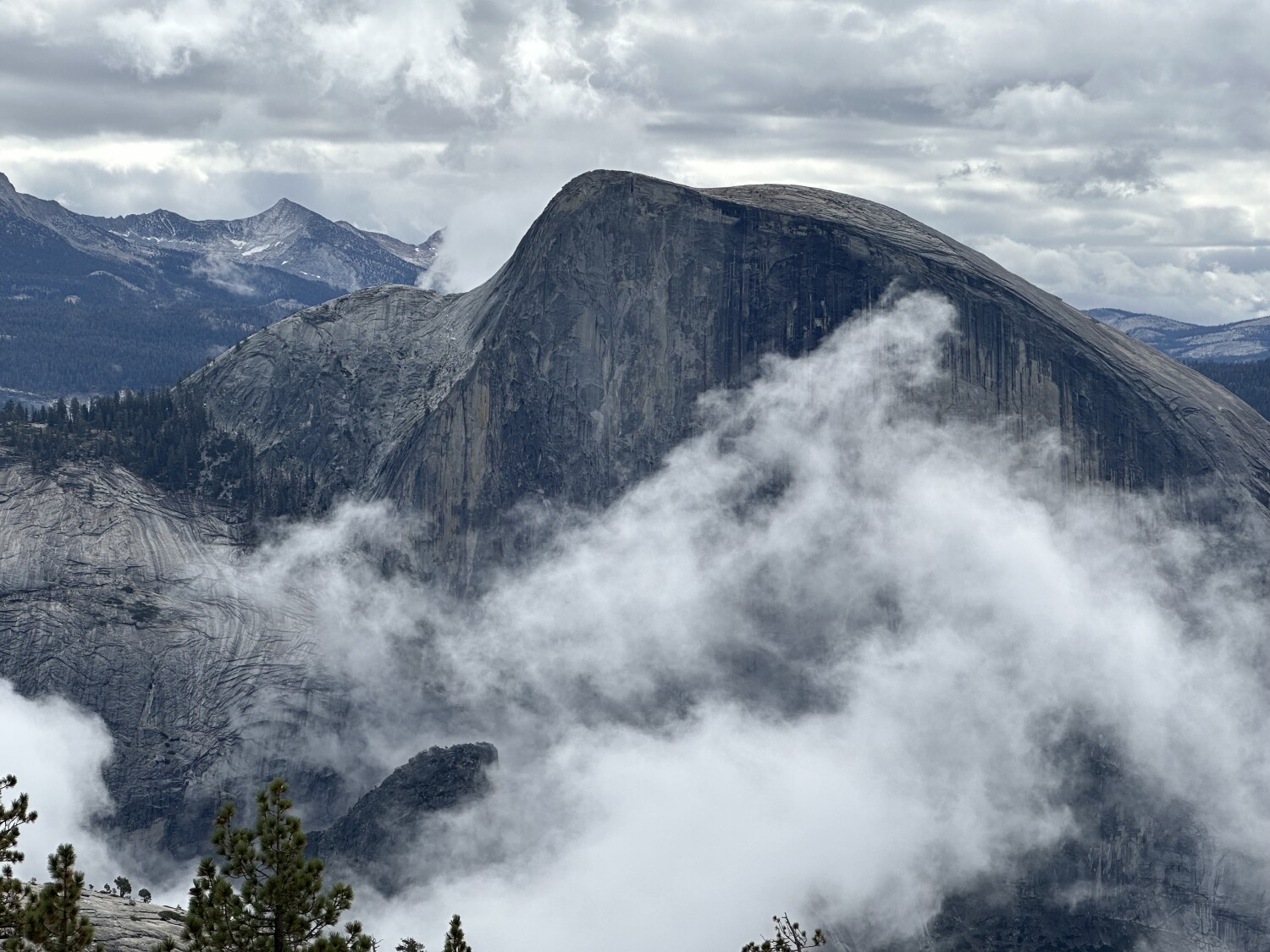 Half Dome El Capitan so peaceful and beautiful