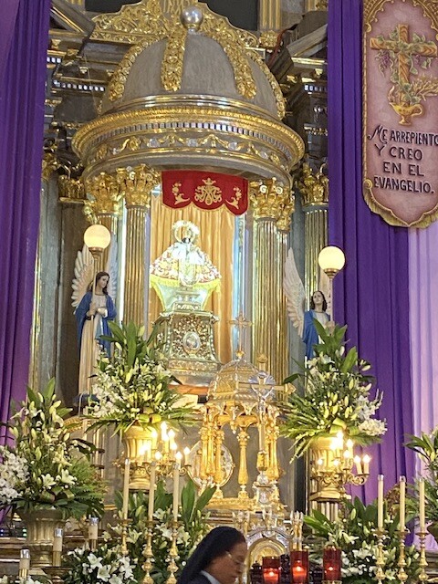 Templo y Virgen de Talpa