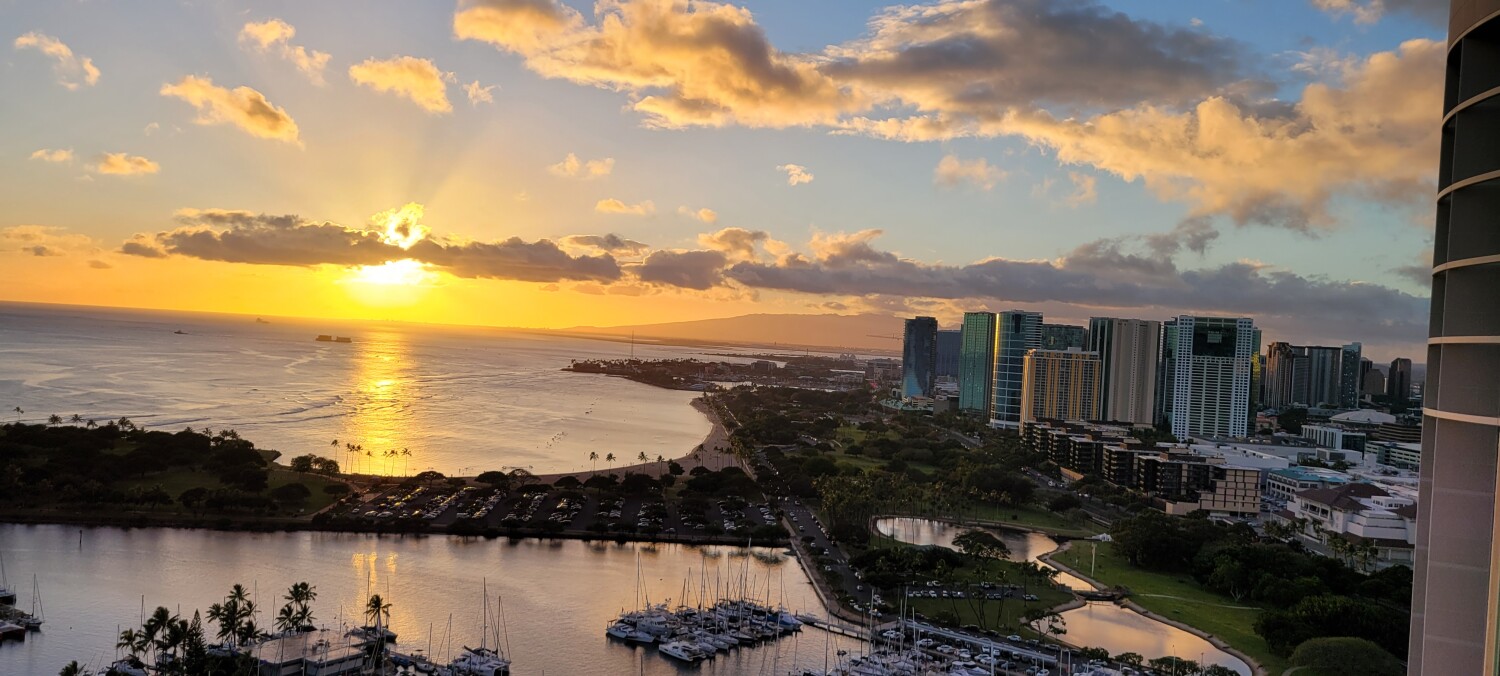 Ala Moana Beach & Magic Island Honolulu
