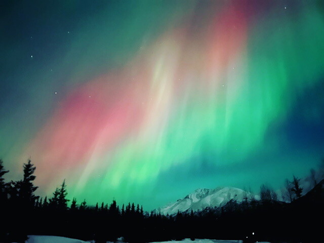 Aurora borealis lighting up the sky