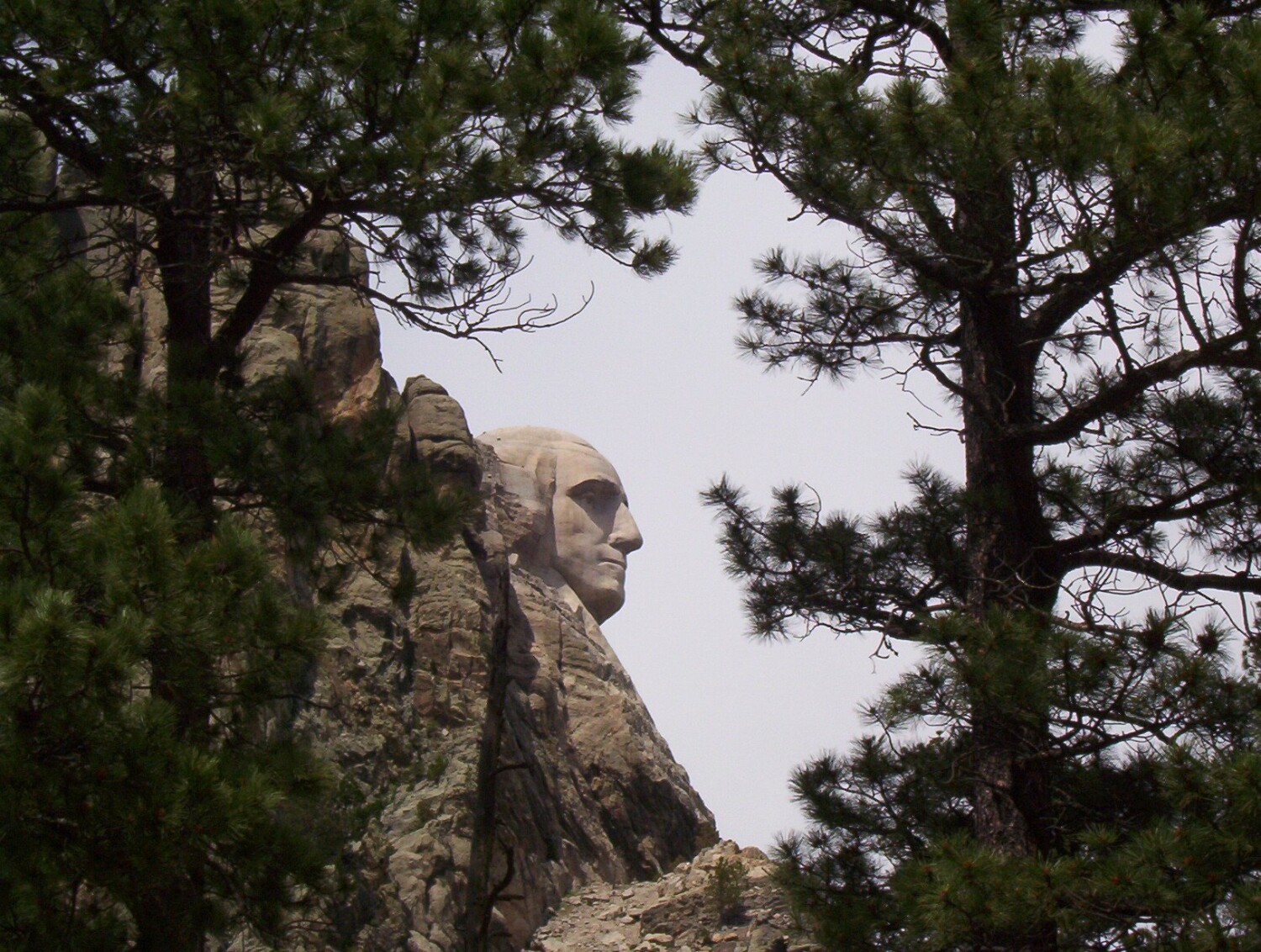 Mike’s photo of President Washington at Mt Rushmor