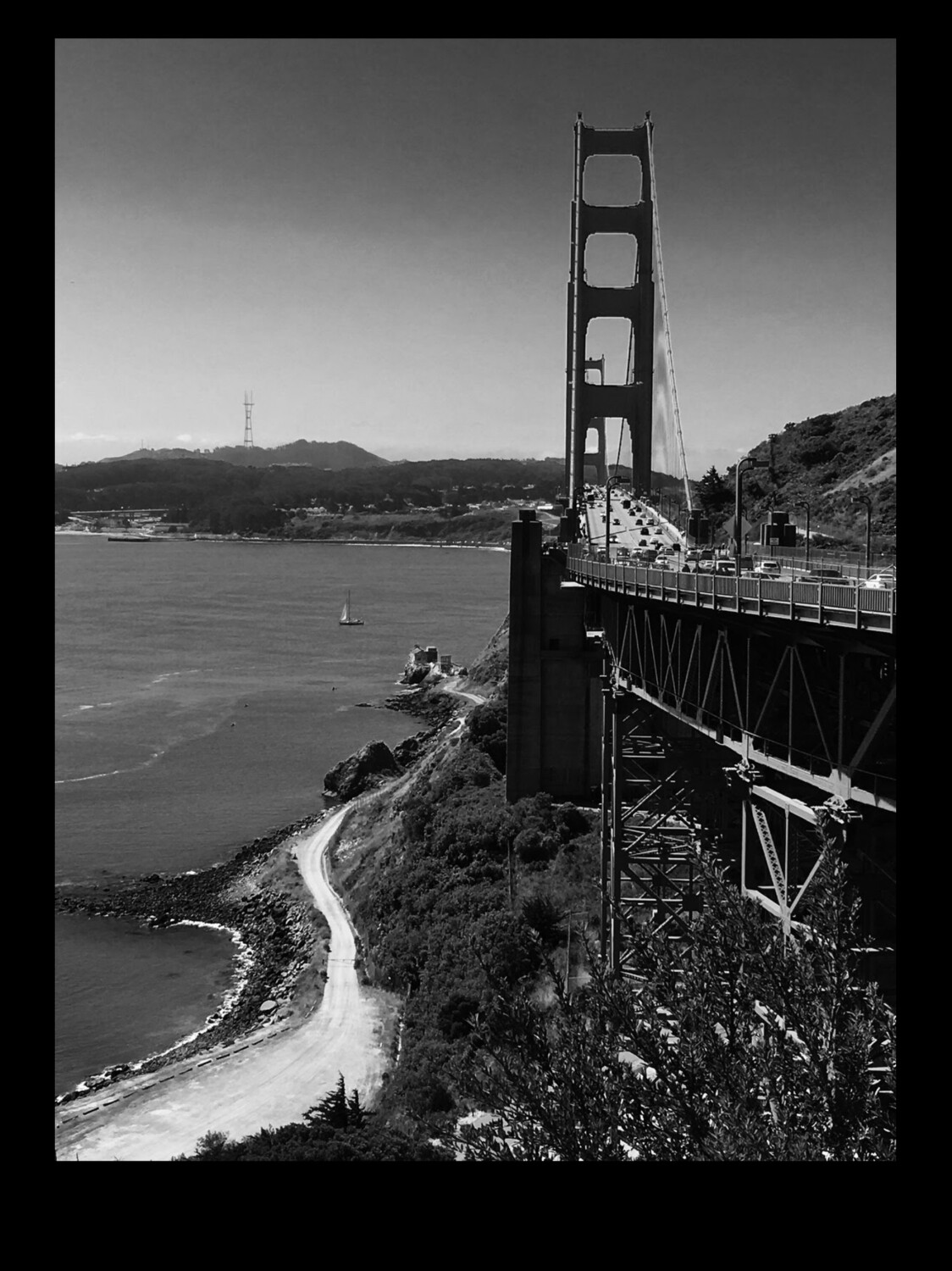 Golden Gate Bridge in Black and White