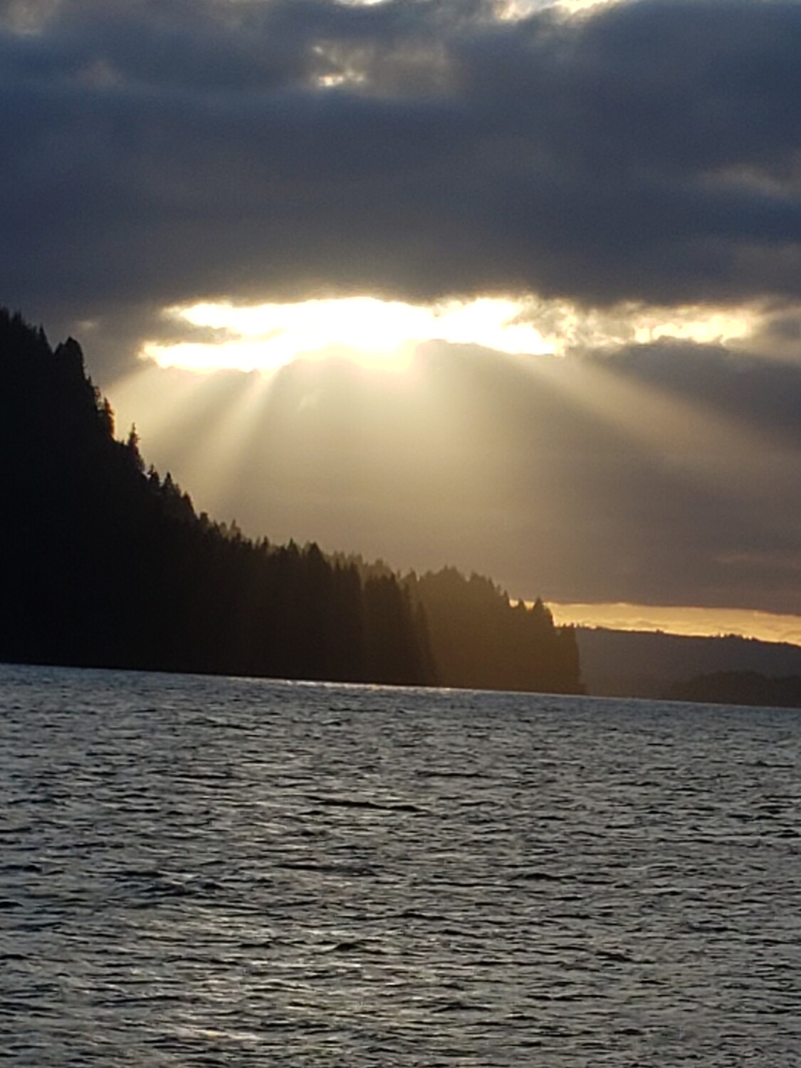 Morning on the Columbia River