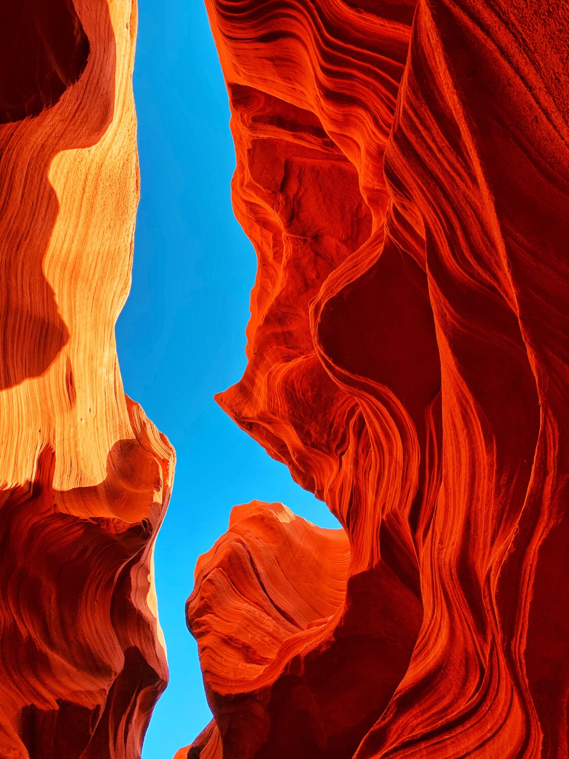 Lowe Antelope Canyon