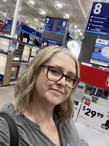 Dana Richardson Profile