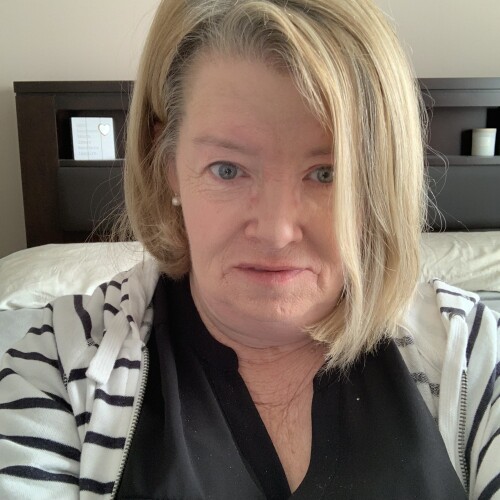 Suzanne Levis Profile