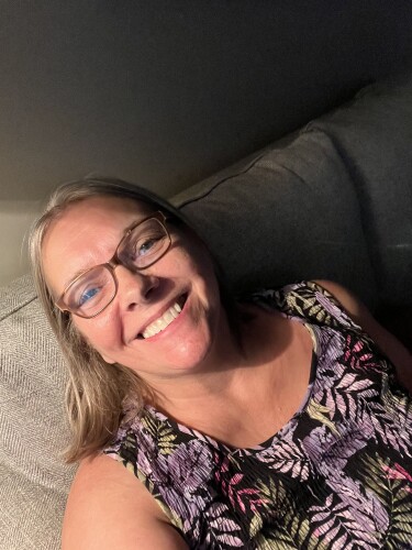 Alvina Street Profile