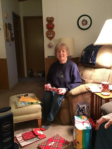 Linda Tuchrello Profile