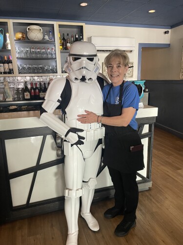 Donna Kritikakos Profile