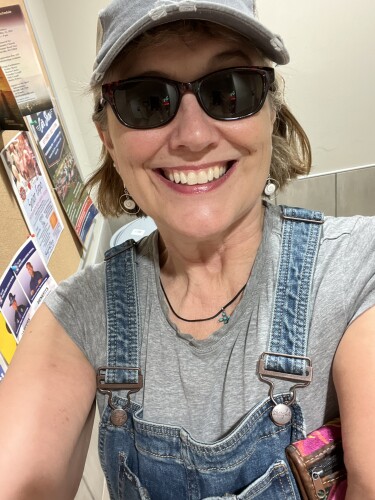 Holly feuling Profile