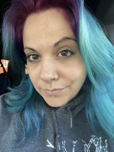 Amanda Waring Profile