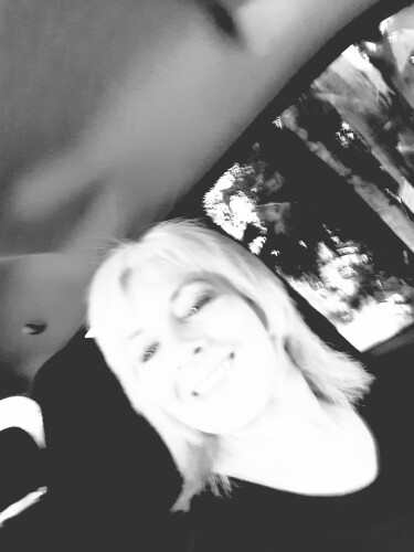 Julia Silvestris Profile