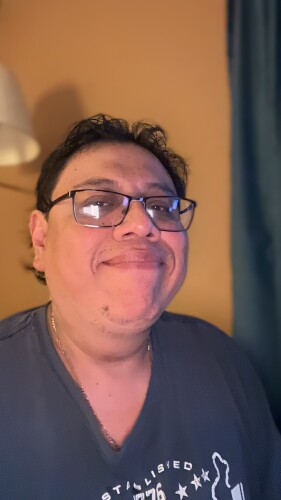 Oscar Meneses Profile