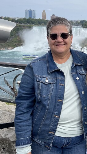 Wilma Nieves Profile