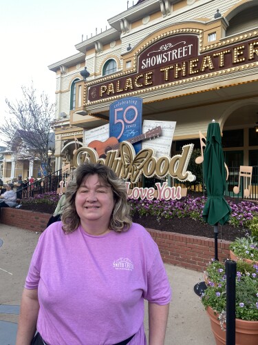 Stephanie Thomas Profile